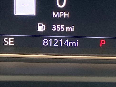 Used 2021 GMC Yukon Denali image 18