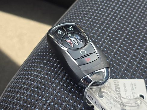 New 2026 Buick Envista Sport Touring w/ Convenience I Package FWD image 32