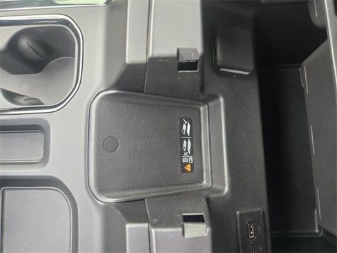 Used 2024 Chevrolet Silverado 1500 ZR2 image 34