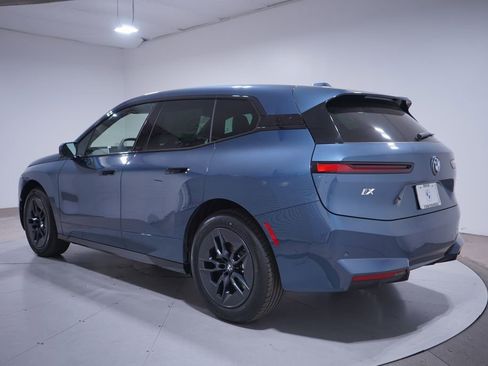 New 2026 BMW iX xDrive45 image 3