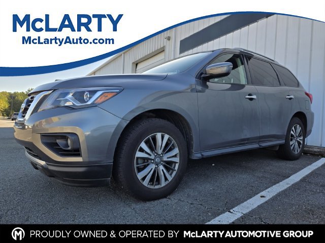 Used 2018 Nissan Pathfinder SV AWD/4WD image 1