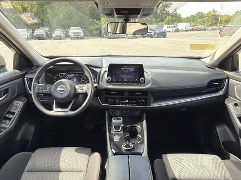 Certified 2024 Nissan Rogue SV AWD/4WD image 19