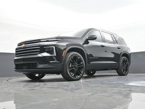 New 2026 Chevrolet Traverse LT w/ LPO, Floor Liner Package FWD image 55