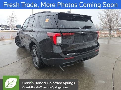 Used 2025 Ford Explorer ST-Line w/ ST-Line Street Pack image 5