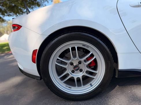 Used 2017 MAZDA MX-5 Miata Club w/ Brembo/BBS Package RWD image 16