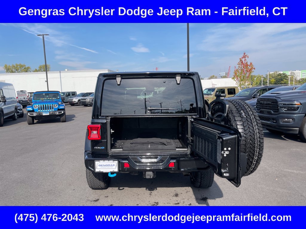 Used 2024 Jeep Wrangler High Altitude AWD/4WD image 30