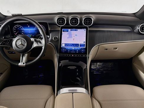 Certified 2025 Mercedes-Benz GLC 350e 4MATIC image 6