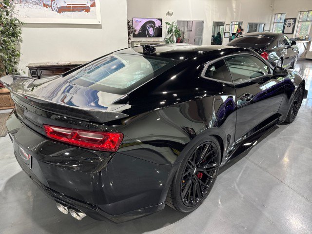 Used 2018 Chevrolet Camaro ZL1 RWD image 34