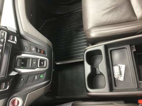 Used 2019 Honda Odyssey EX-L image 19