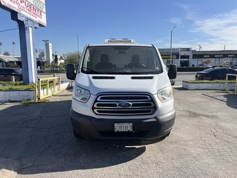 Used 2019 Ford Transit 250 130 Low Roof w/ Exterior Upgrade Package RWD image 4
