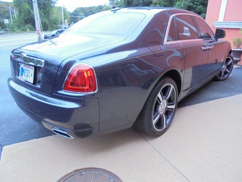 Used 2011 Rolls-Royce Ghost RWD image 31