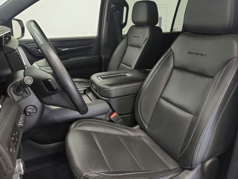 Used 2024 GMC Yukon XL Denali image 18