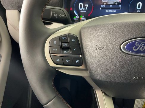 New 2027 Ford Explorer Active w/ Active Comfort Package RWD image 25
