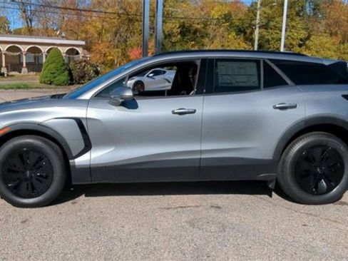 New 2026 Chevrolet Blazer EV LT image 5