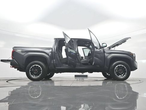 Used 2025 Toyota Tacoma TRD Off-Road w/ TRD Off Road Upgrade Package AWD/4WD image 52