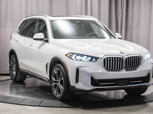 Used 2025 BMW X5 sDrive40i w/ Executive Package RWD image 5