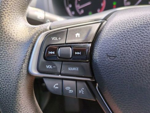 Used 2018 Honda Accord LX image 24