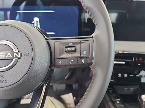 New 2026 Nissan Kicks SR FWD image 22