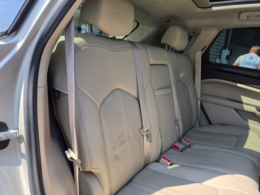 Used 2014 Cadillac SRX Luxury w/ Driver Awareness Package FWD image 34