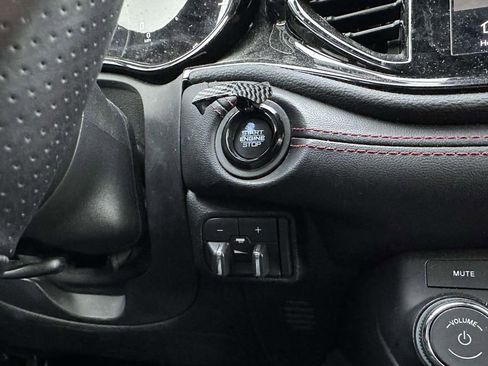 Used 2023 Dodge Durango GT image 31