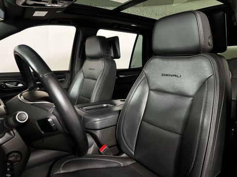 Used 2022 GMC Yukon Denali w/ Denali Ultimate Package image 13