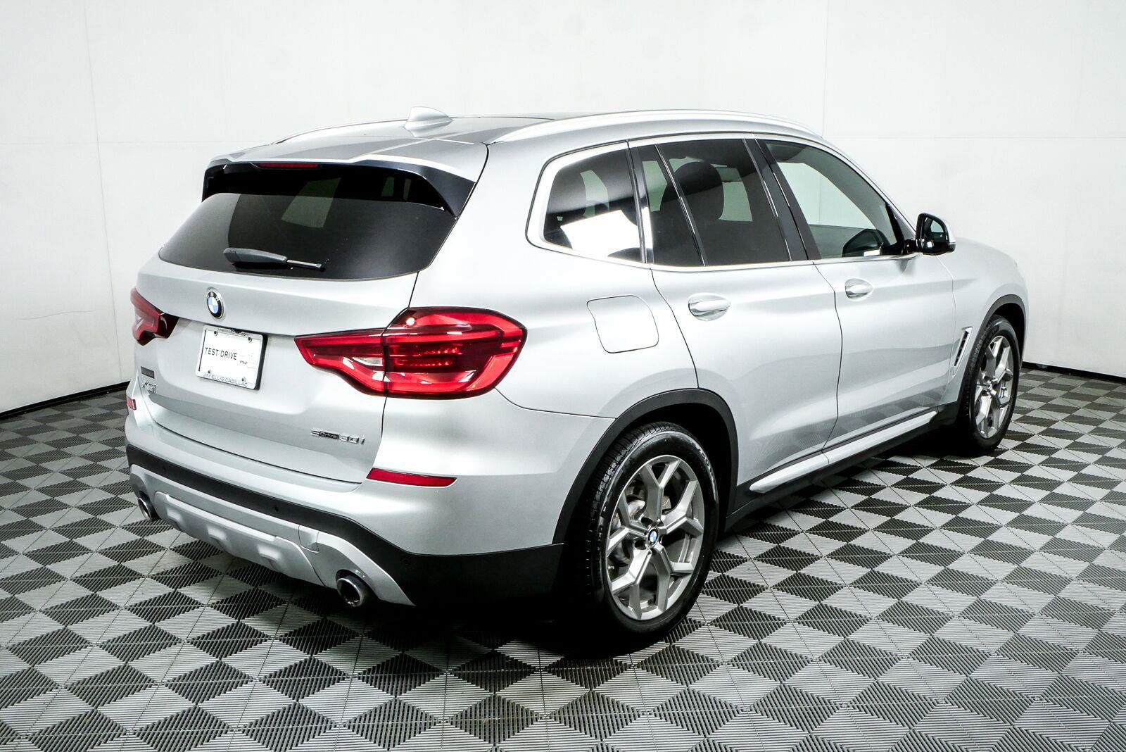 Used 2021 BMW X3 sDrive30i w/ Convenience Package RWD image 3
