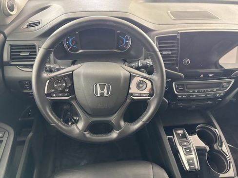 Used 2022 Honda Pilot Touring image 23