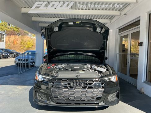 Certified 2025 Audi A6 3.0T Premium w/ Black Optic Sport Package image 18