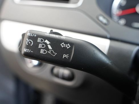 Used 2013 Volkswagen Jetta SE FWD image 14