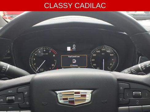 Used 2021 Cadillac XT6 Premium Luxury w/ LPO, Floor Liner Package AWD/4WD image 21