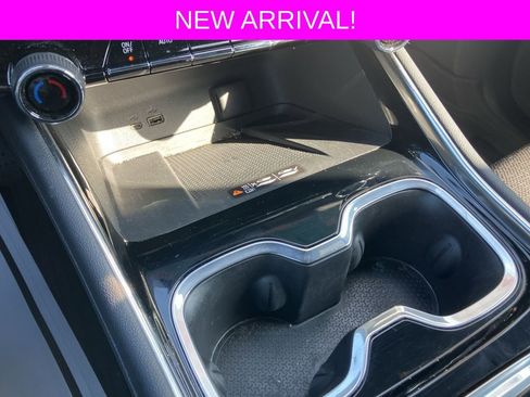 Used 2024 Chevrolet Traverse LT w/ LPO, Floor Liner Package image 31