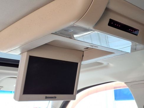 Used 2007 Chevrolet Avalanche LTZ w/ LTZ Preferred Equipment Group AWD/4WD image 12