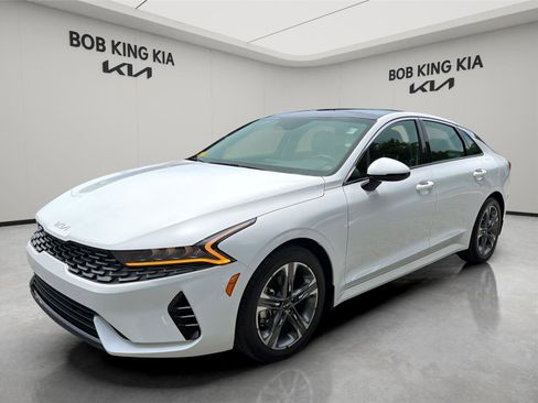 Used 2023 Kia K5 EX FWD image 1