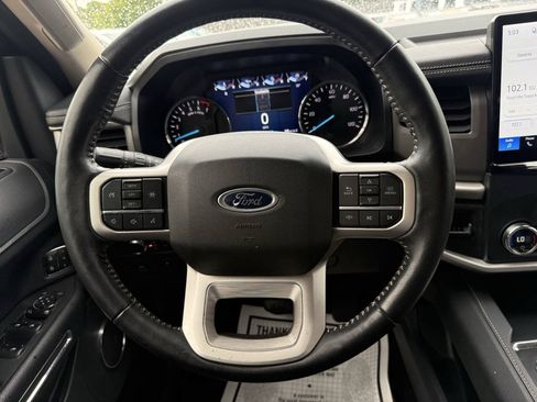 Used 2022 Ford Expedition XLT RWD image 25