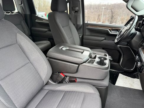 Used 2022 Chevrolet Silverado 1500 LT w/ Z71 Off-Road Package image 21