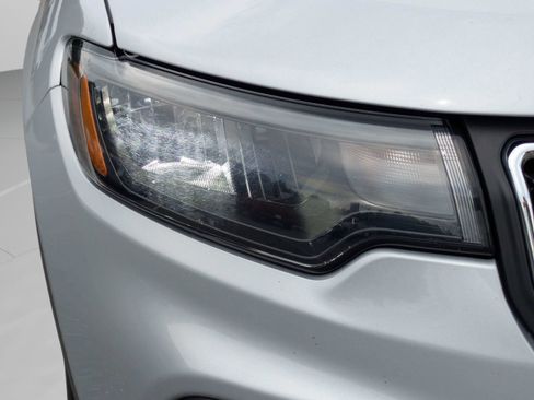 Used 2024 Jeep Compass Latitude AWD/4WD image 28