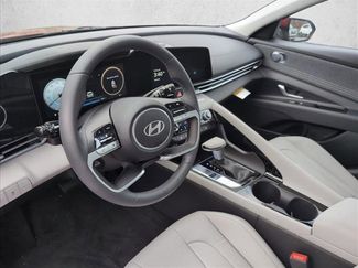 New 2026 Hyundai Elantra Limited video 3