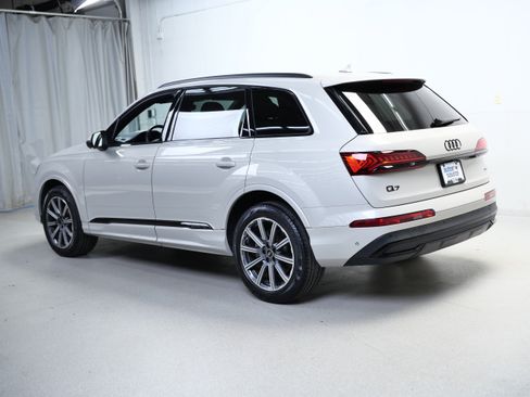 Used 2023 Audi Q7 2.0T Premium Plus w/ Premium Plus Package AWD/4WD image 11