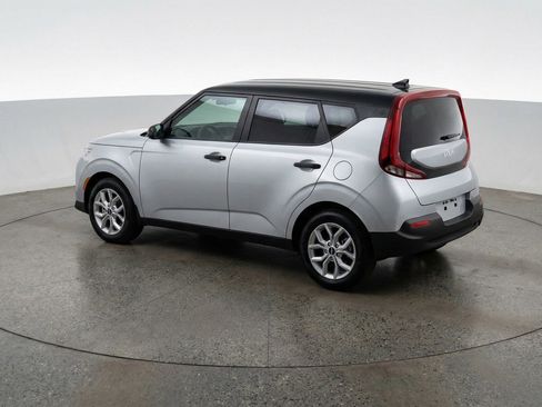 Used 2025 Kia Soul LX w/ LX Technology Package image 5