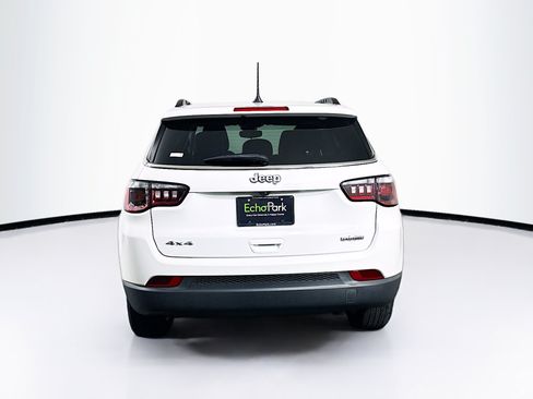 Used 2022 Jeep Compass Latitude AWD/4WD image 7