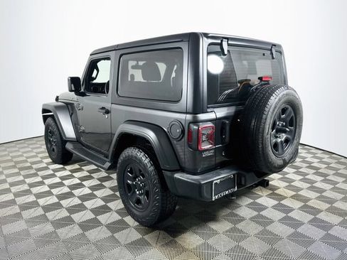 Used 2022 Jeep Wrangler Sport AWD/4WD image 5