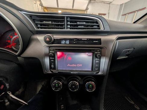 Used 2015 Scion tC FWD image 32