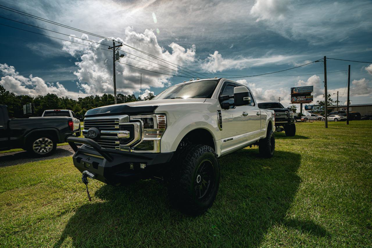 Used 2022 Ford F250 Limited AWD/4WD image 3