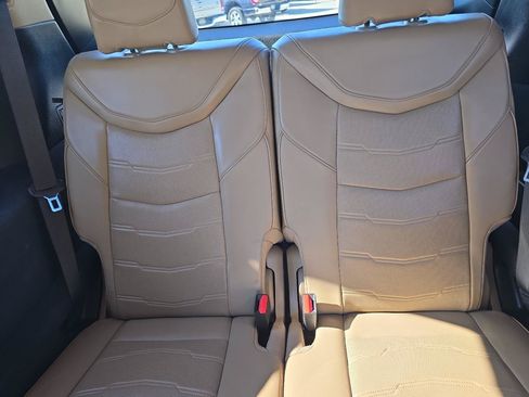 Used 2020 Cadillac XT6 Premium Luxury w/ Platinum Package AWD/4WD image 20