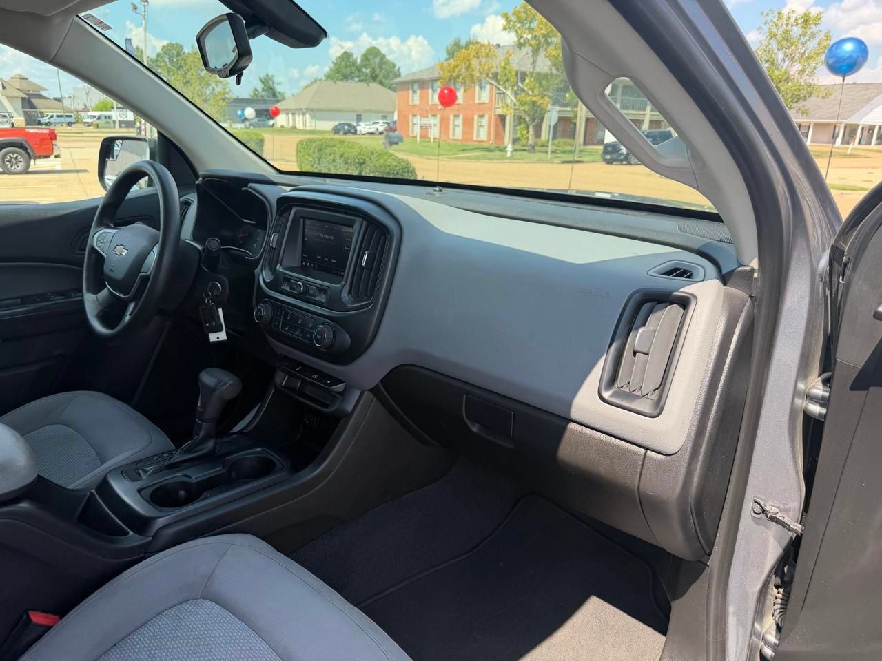 Used 2020 Chevrolet Colorado W/T w/ WT Convenience Package RWD image 16
