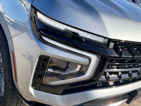 Used 2025 Chevrolet Tahoe Z71 image 36