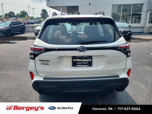 Certified 2025 Subaru Forester AWD/4WD image 3