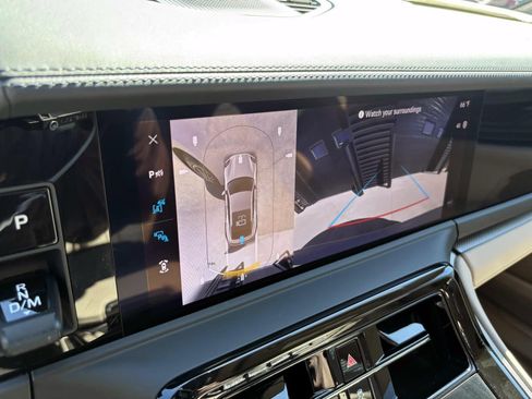 Used 2025 Porsche Panamera Base image 35