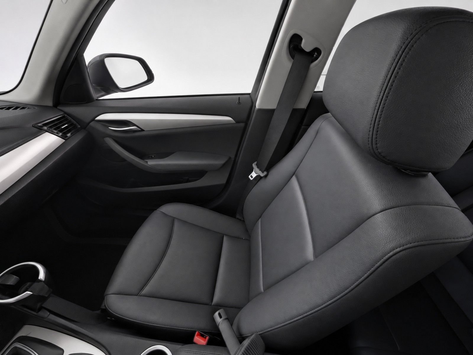 Used 2015 BMW X1 sDrive28i RWD image 15