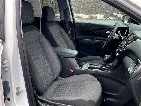 Used 2022 Chevrolet Equinox LT image 10
